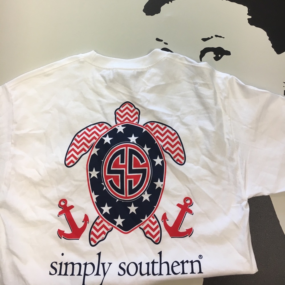New Simply Southern White Tee Sz L