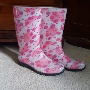 Rain boots
