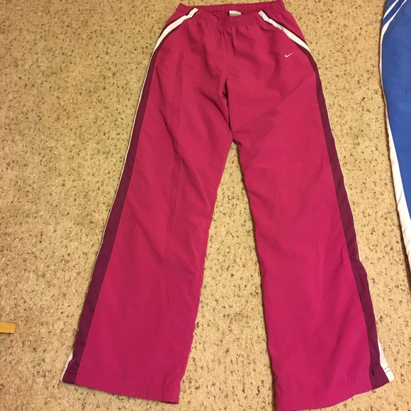 Nike sweatpants - Picture 2 of 3