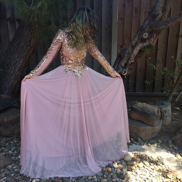 A modest pink and gold gown. Great for weddings! - Picture 2 of 8