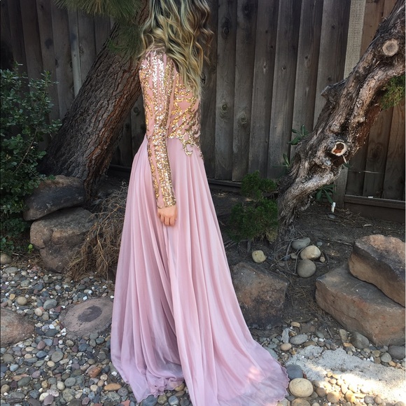 A modest pink and gold gown. Great for weddings! - Picture 5 of 8
