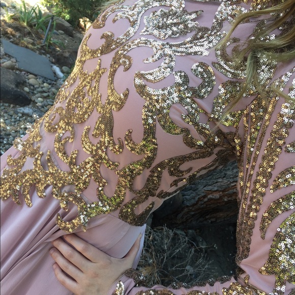 A modest pink and gold gown. Great for weddings! - Picture 6 of 8