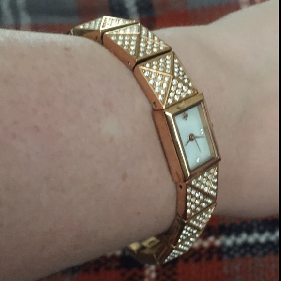 Kate Spade Pave Cobble Pyramid Watch! 10mm - Picture 7 of 8