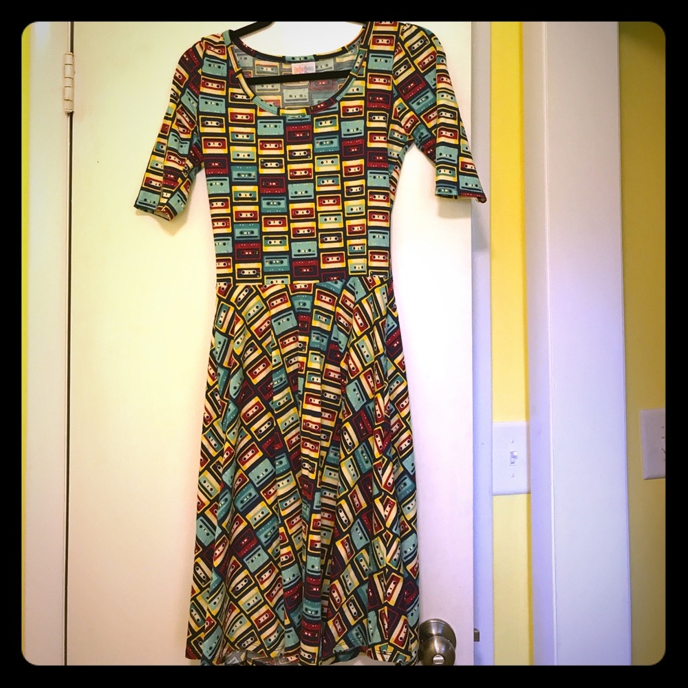 XS Lularoe Nicole Dress