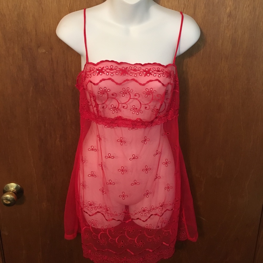 Victoria's Secret lingerie/nightwear