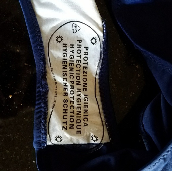 Flattering one-piece bathing suit! - Picture 4 of 5