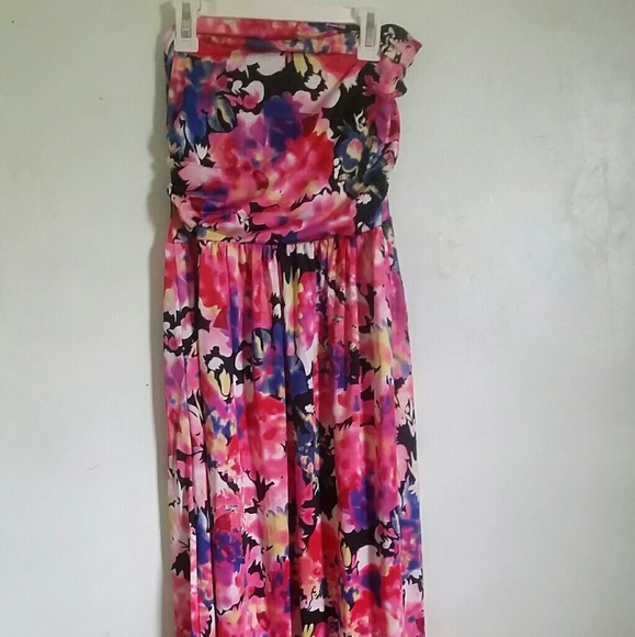 Pretty floral maxi dress - Picture 2 of 2