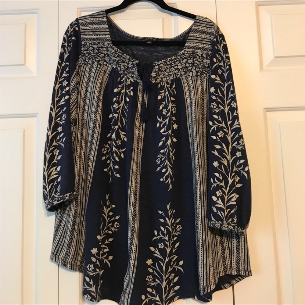 Lucky Brand 3/4 sleeve navy cream top