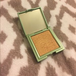 Mally Highlighter + Dual Sided Brush