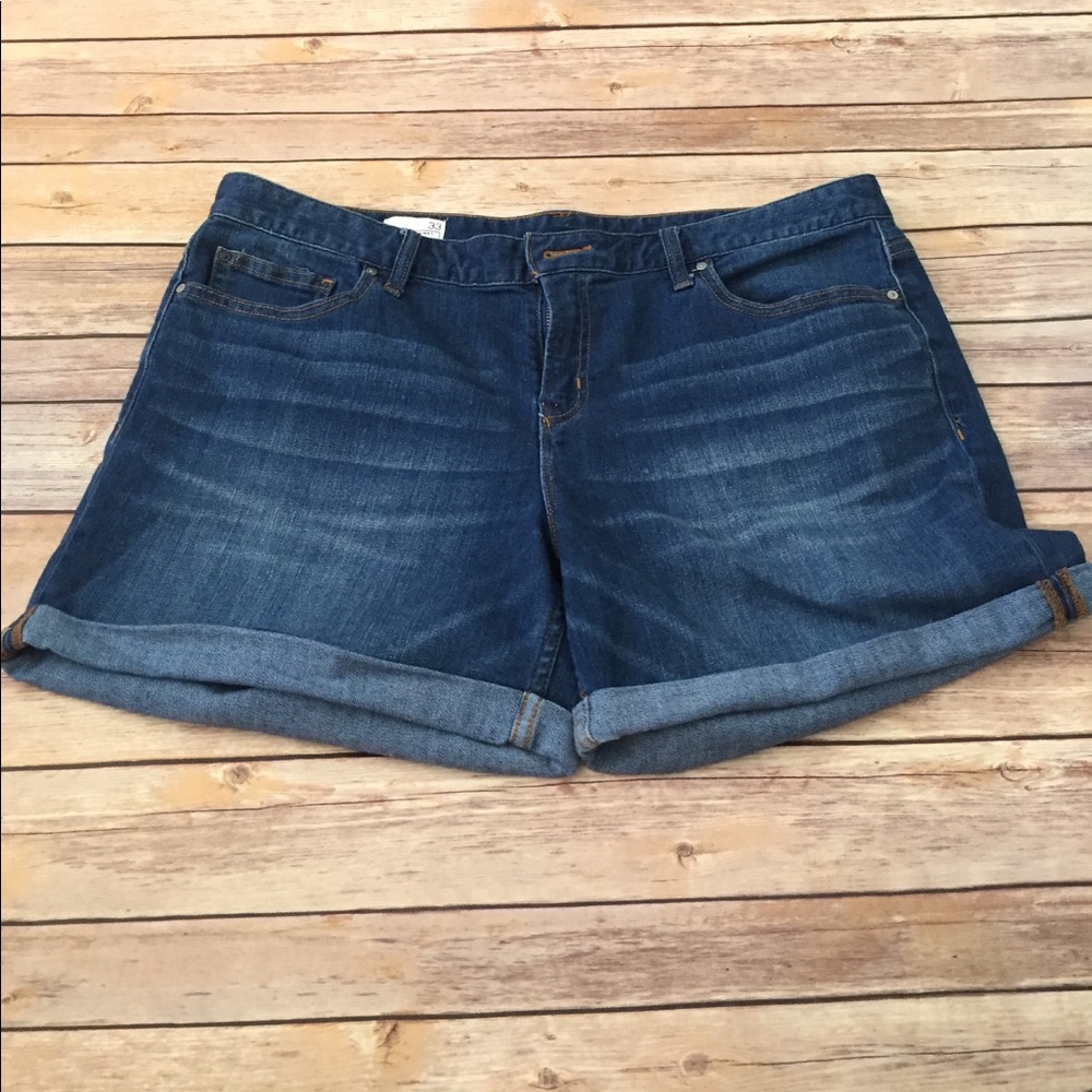 Gap jean shorts.