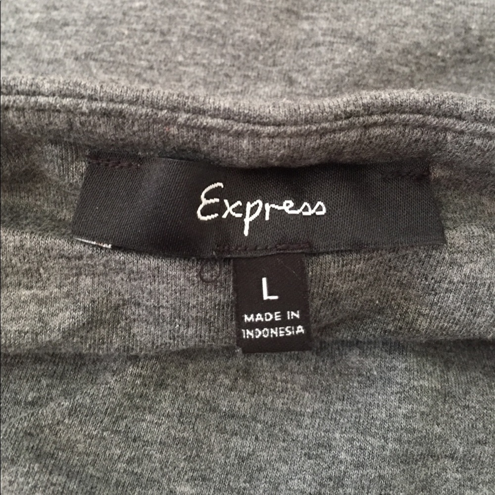 Express - Picture 3 of 3