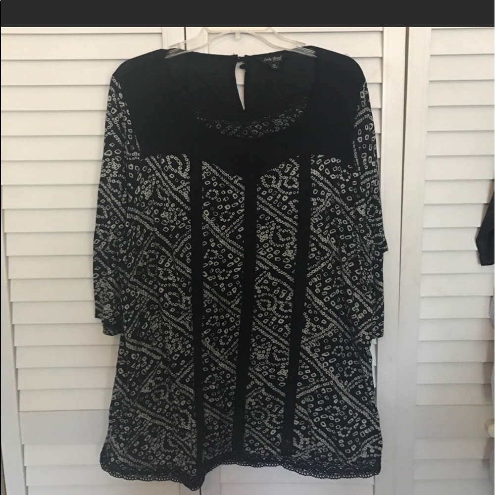 Lucky brand navy floral tunic top Lace inserts