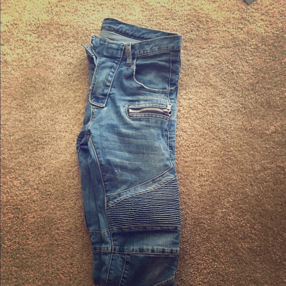 Men's Balmain Jeans (Used) but in great condition.