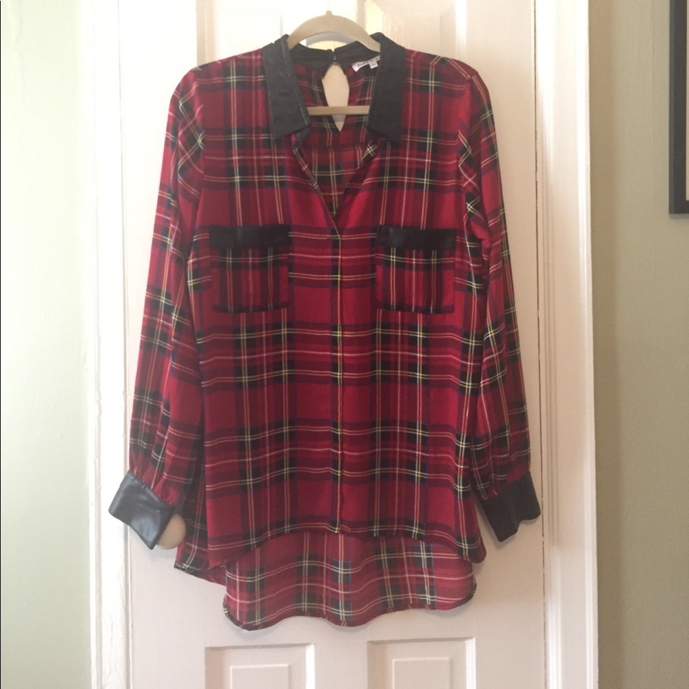 Plaid flowy top size L
