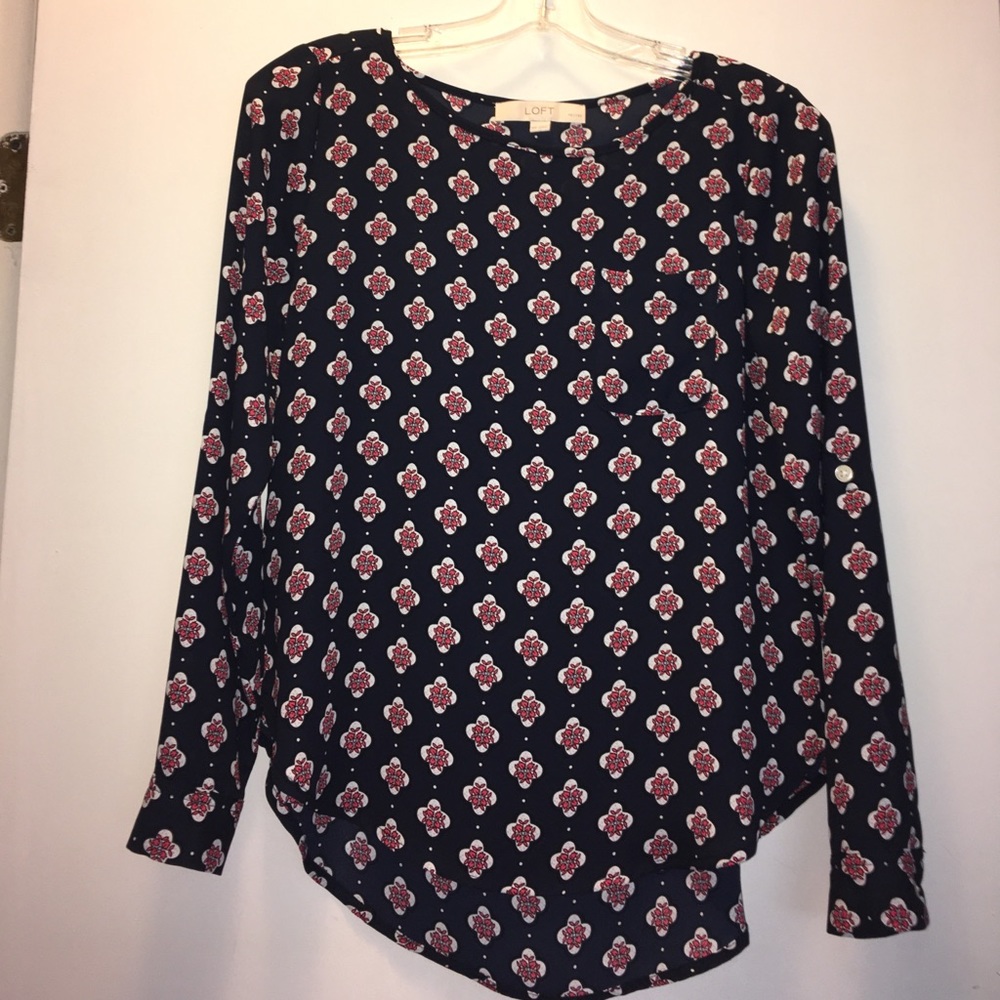 Patterned tab-sleeve blouse