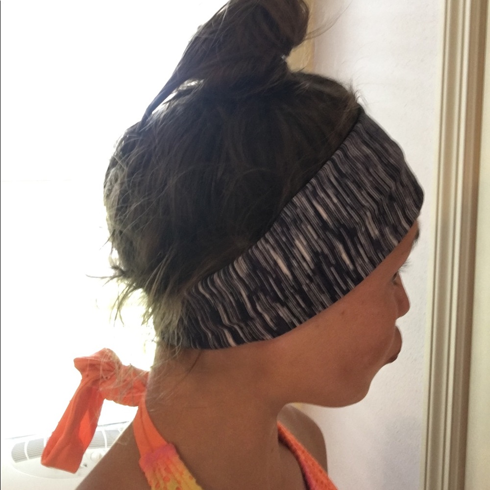 Purple/white headband