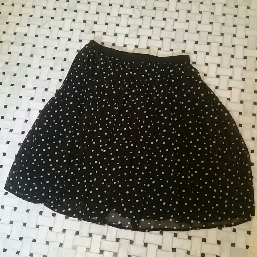 UNI QLO Polka Dot Skirt