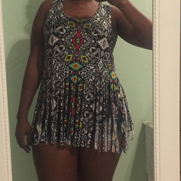 Tribal print fringe top - Picture 2 of 6