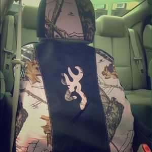 Mossy oak seat covers