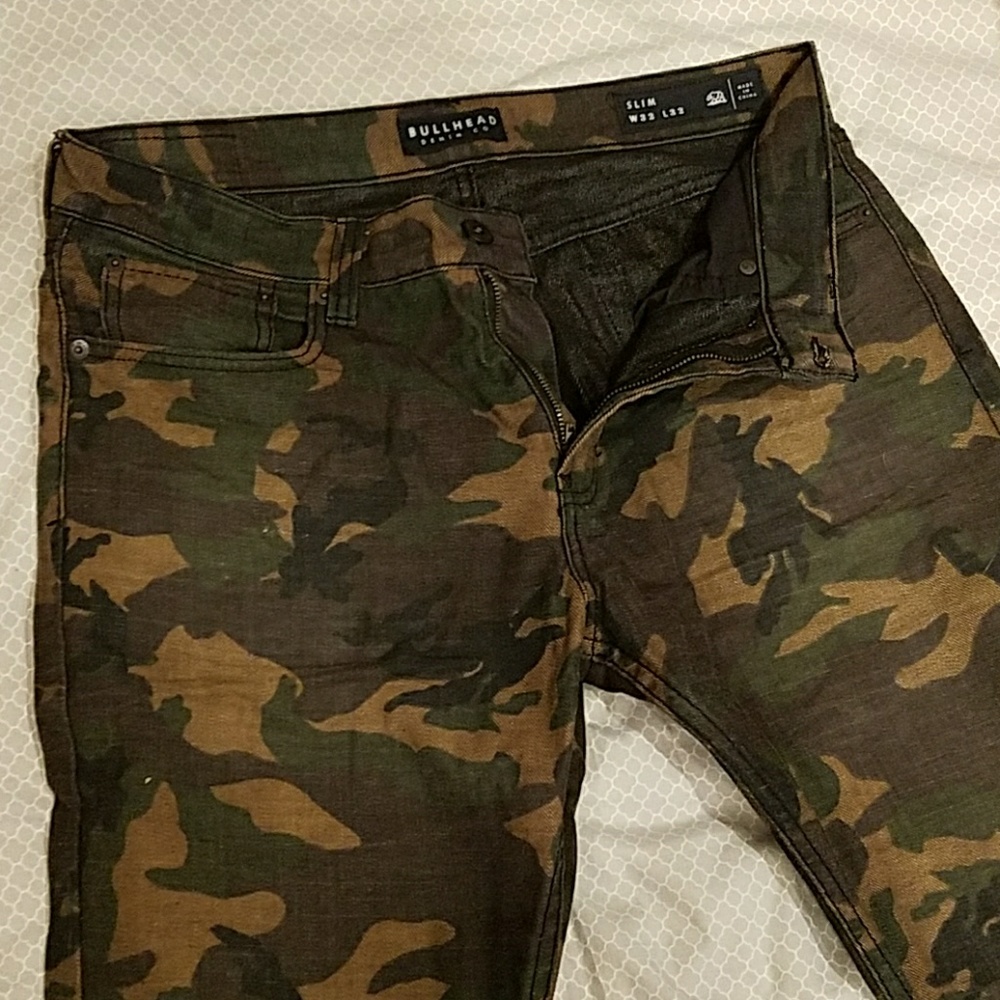 Bullhead Camo Jeans