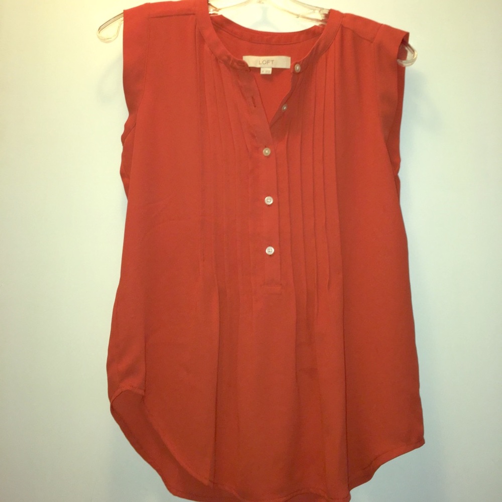 Pleated front shell