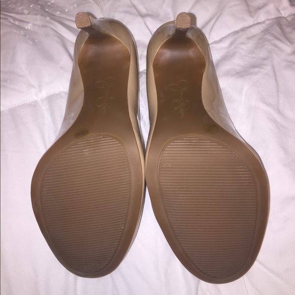 NWOT Jessica Simpson Nude Patent Leather heels - Picture 2 of 3