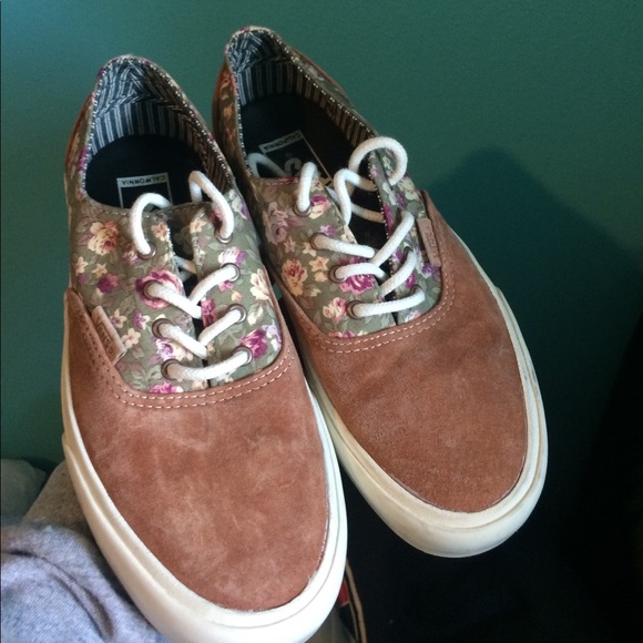 suede floral vans