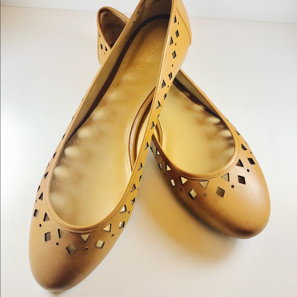 Michael Kors Flat
