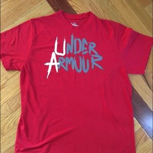Under Armour Tshirt