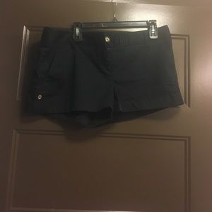 Black express shorts