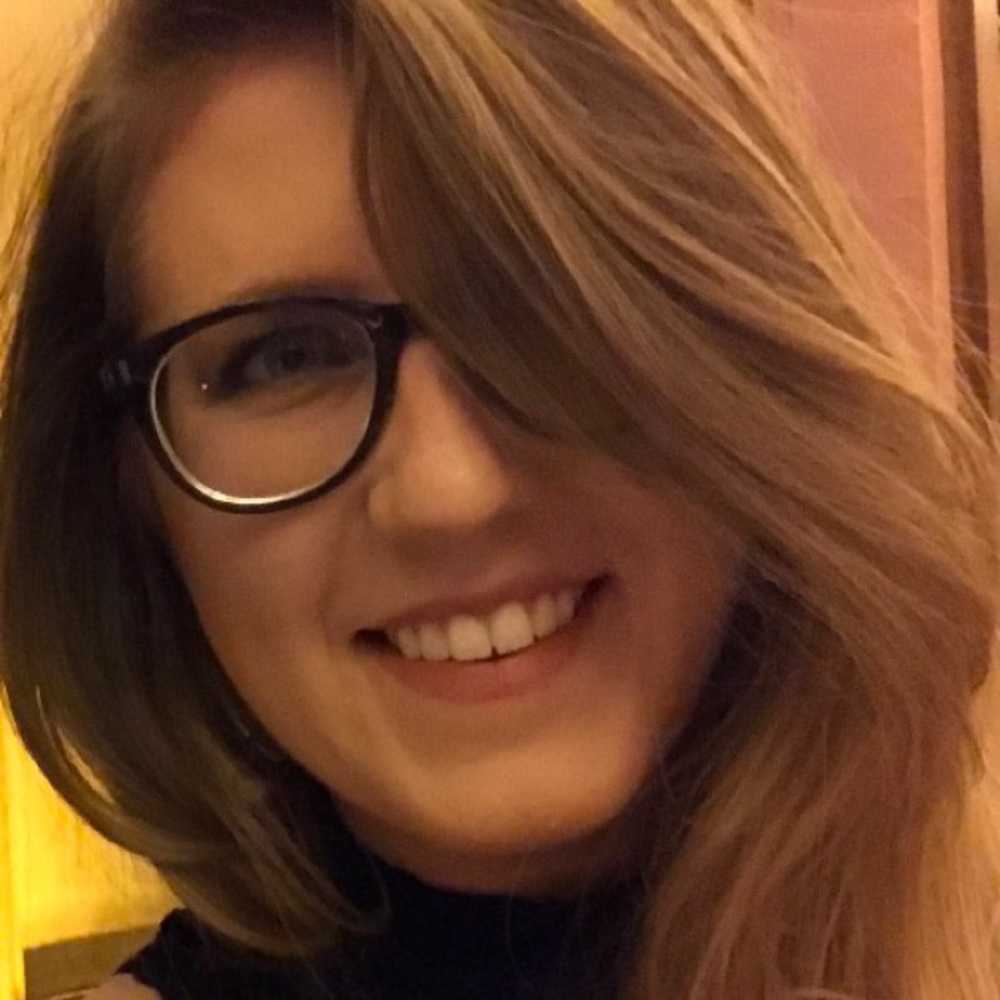 Meet your Posher, Laura