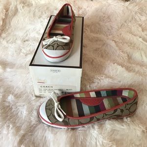 Coach flats