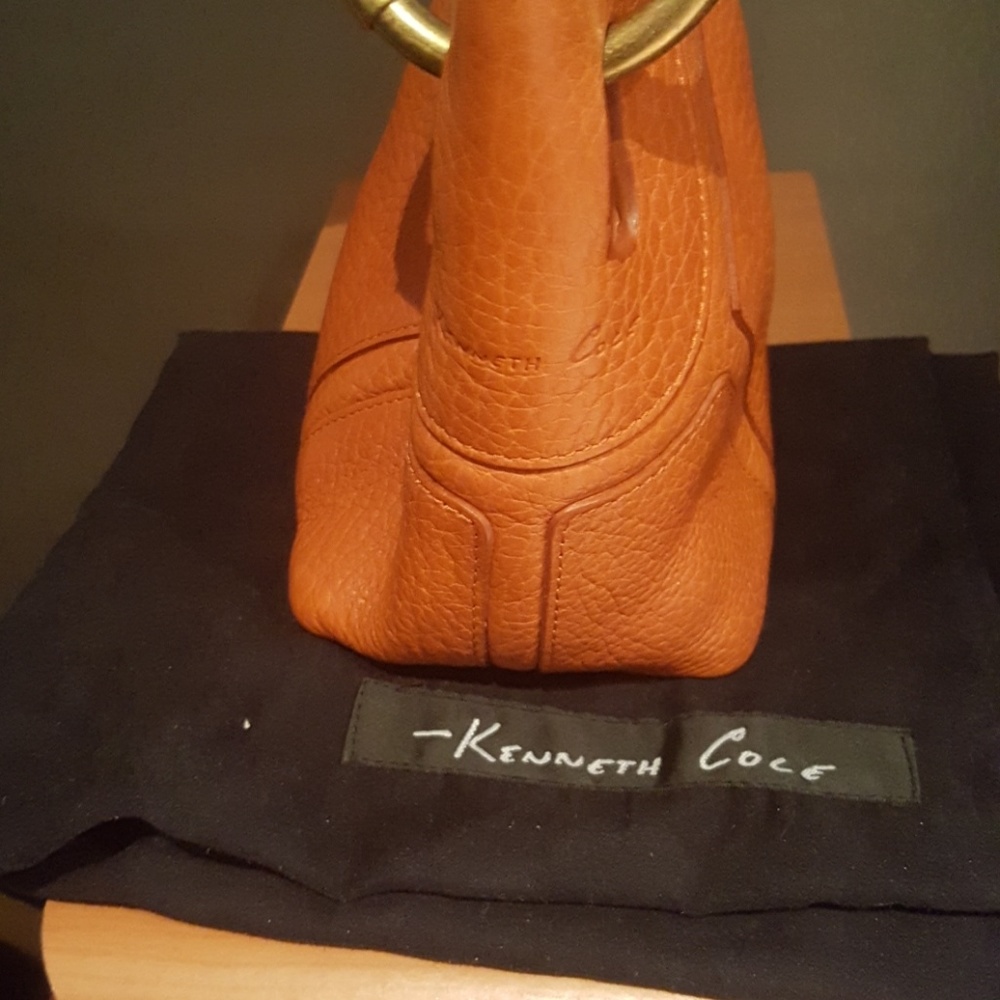 Handbag - Picture 3 of 4