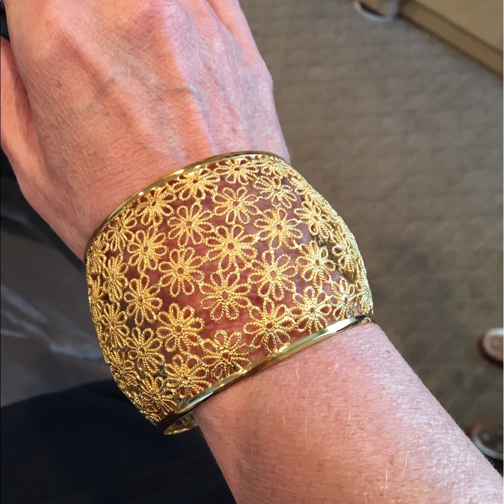 Gold flower filigree bangle bracelet