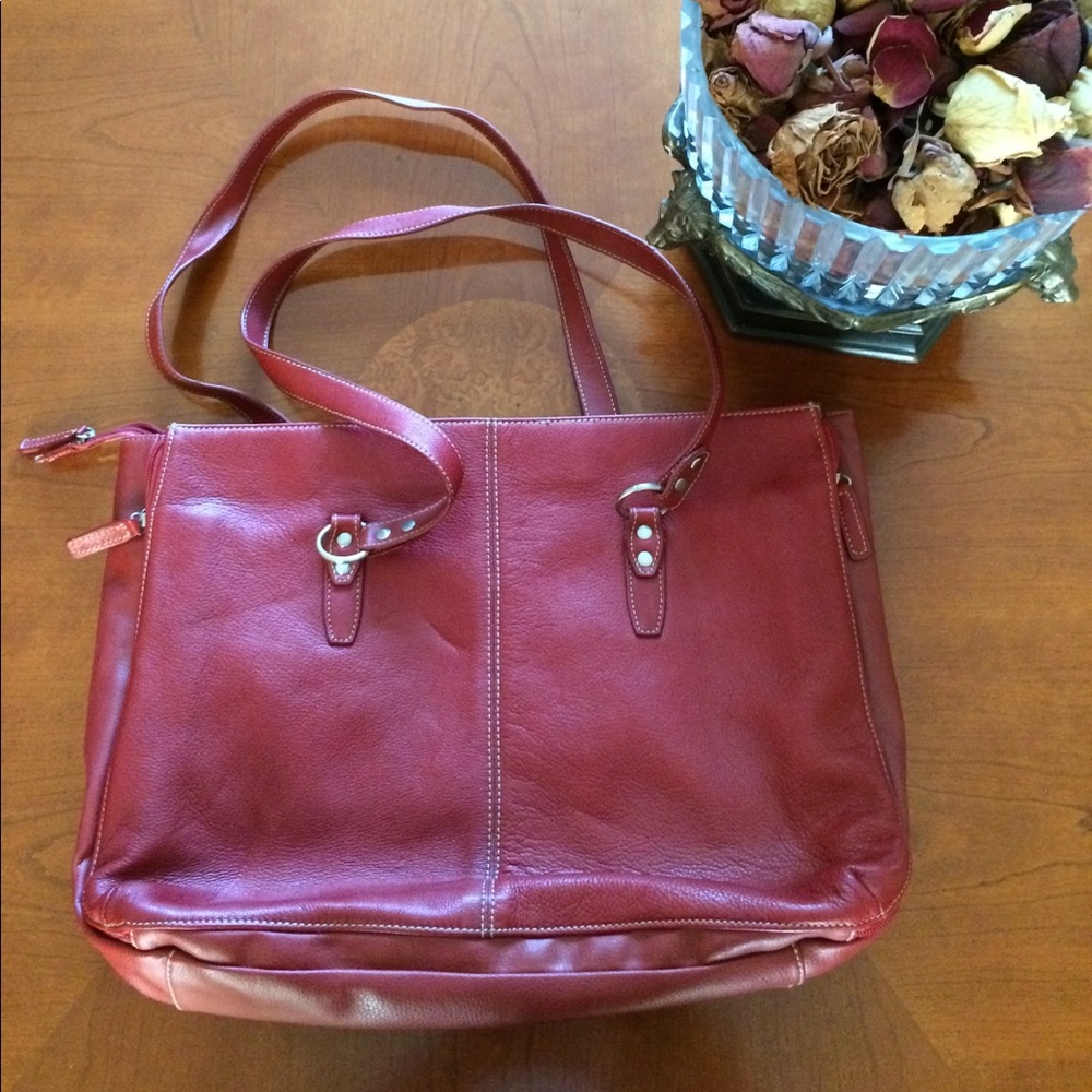 🌟Beautiful 🌟 Deep red genuine leather bag