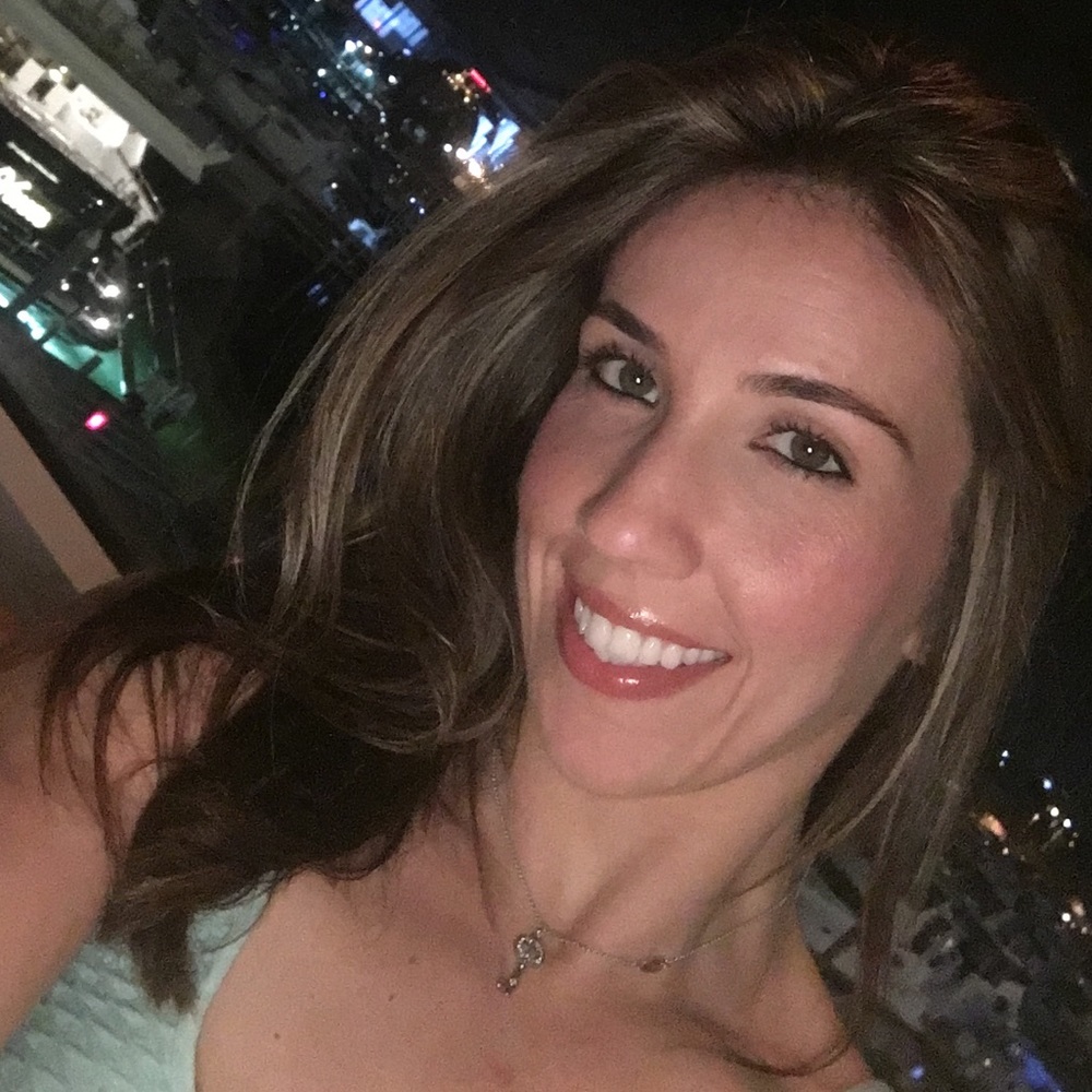 Meet your Posher, Mirella