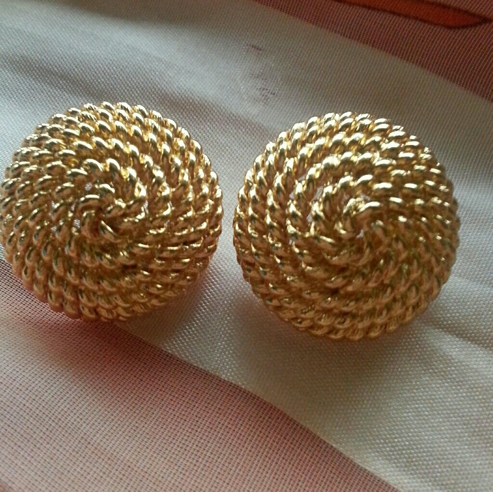 Vintage Monet Clip On Earrings