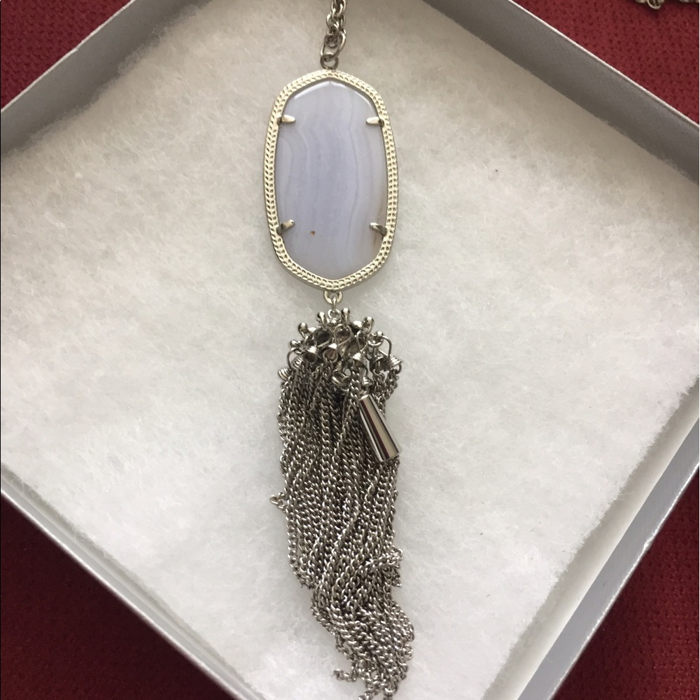 Kendra Scott necklace