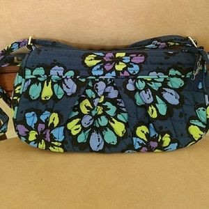 EUC Vera Bradley Frannie Crossbody in Indigo Pop