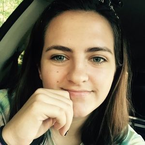 Meet your Posher, Lily