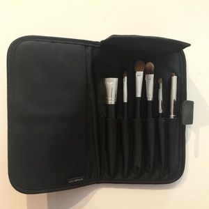 Shu Uemura 6 piece portable brush set