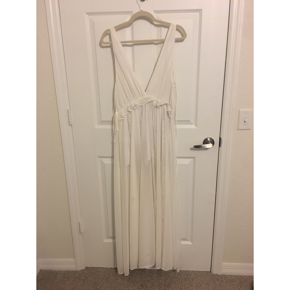 White Lace Maxi w Romper