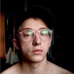 Meet your Posher, Cole