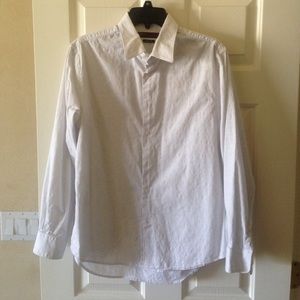 Perry Ellis Classic Fit Button Down Shirt