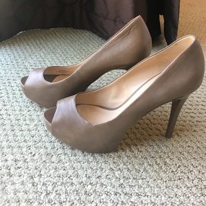 Guess Platform Heels Size 8