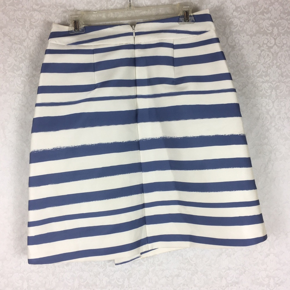 🎉SALE🎉Topshop M white and blue stripes skirt
