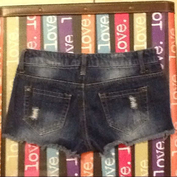 Jean shorts. Dark denim. - Picture 2 of 3
