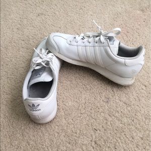 White Adidas Samoas