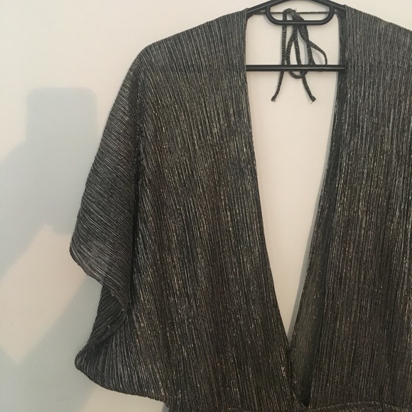 Metallic/shiny Tobi Romper - Picture 5 of 6