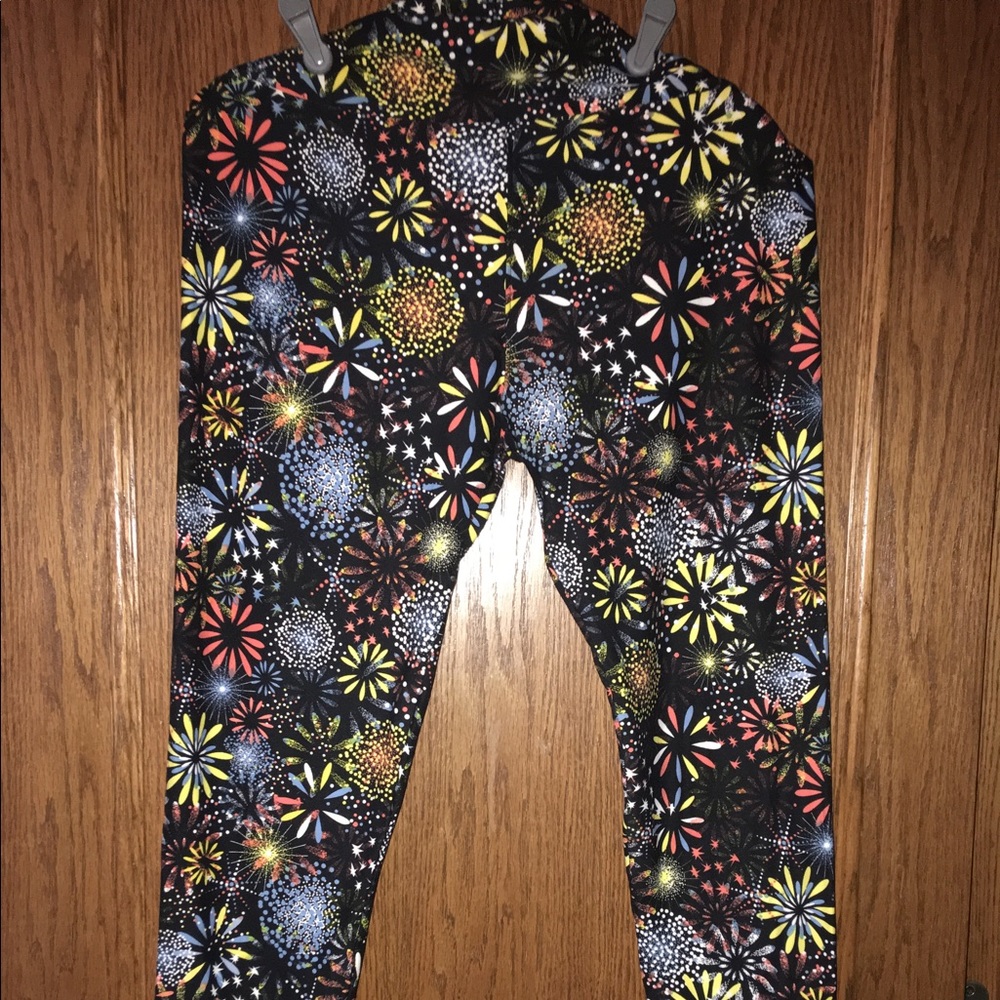 TC LuLaRoe Leggings Americana